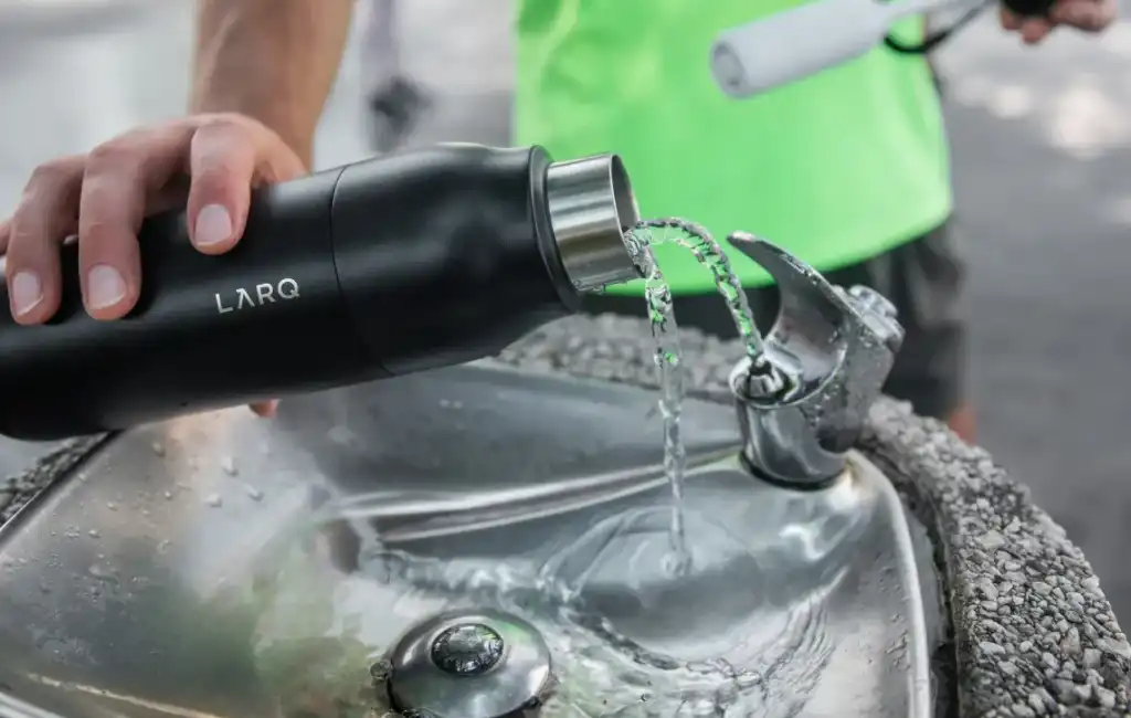 using larq self-cleaning water bottle