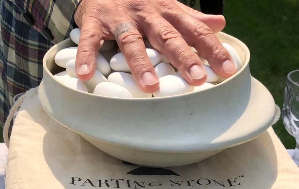 holding parting stones on a bowl