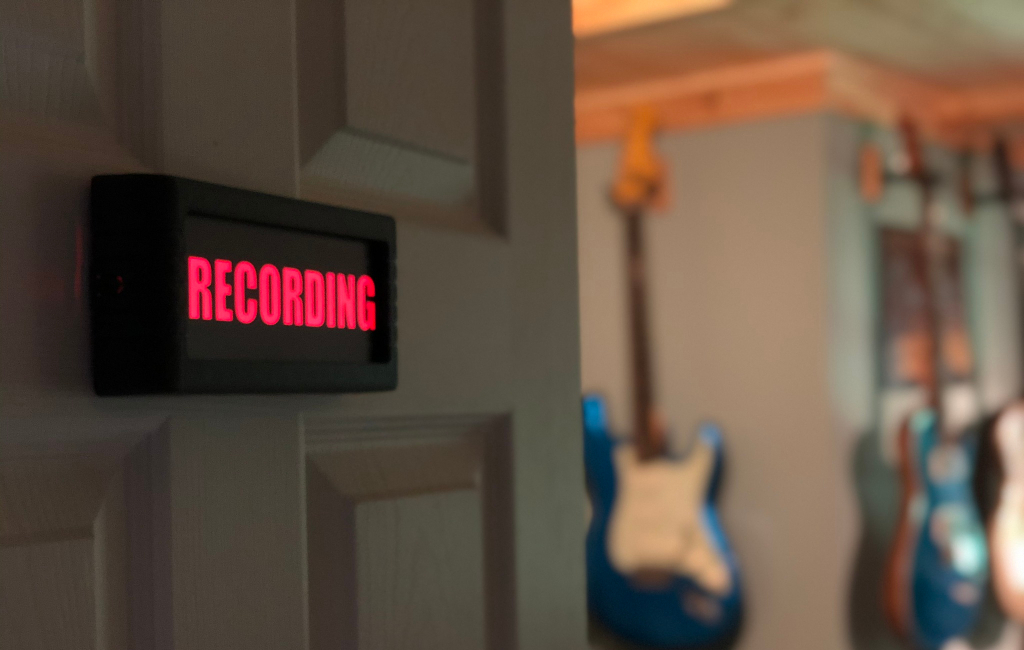 recording sign on door