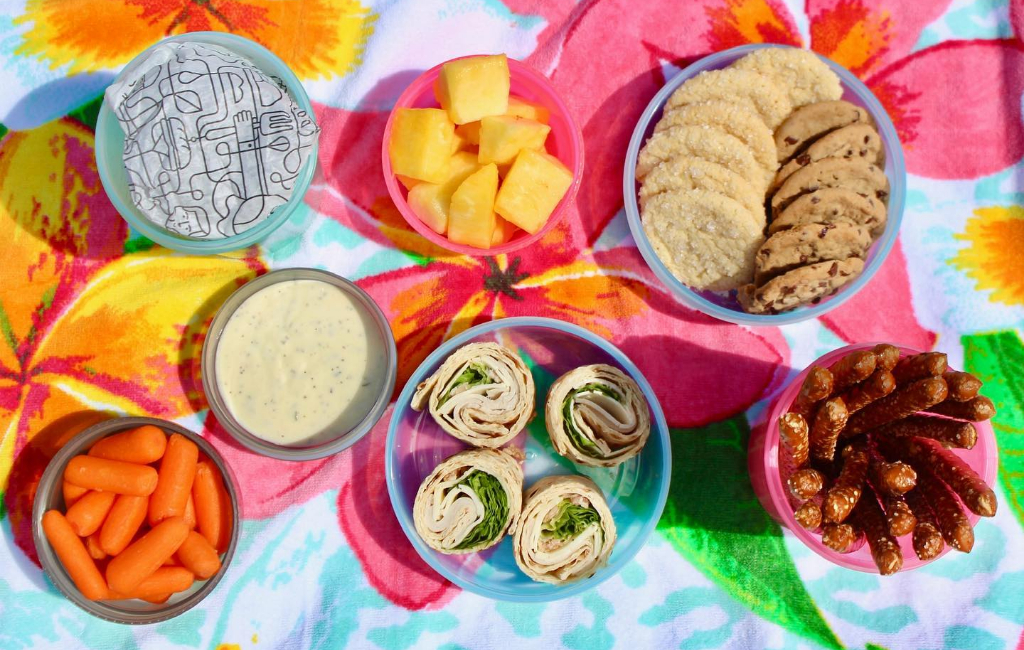 food in bowls