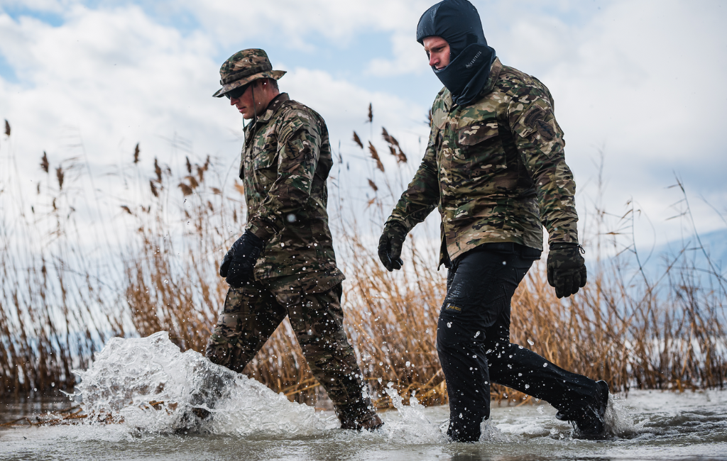 men-wearing-fortress-winter-clothing