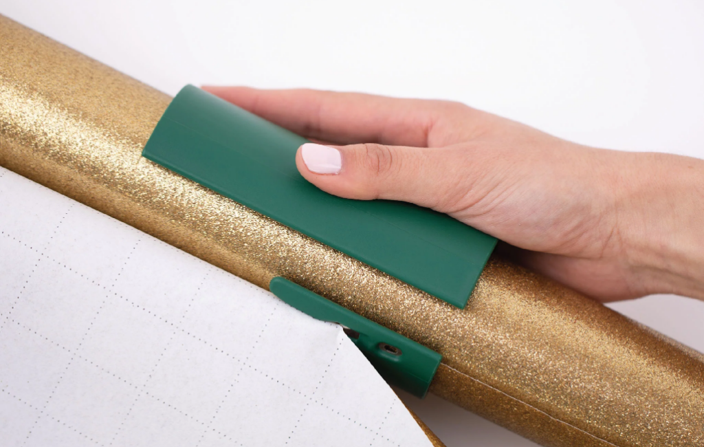 little-elf-gift-wrap-cutter