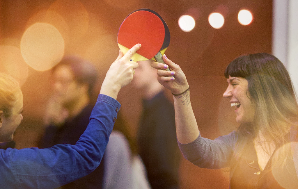 women-playing-at-pips-and-bounce