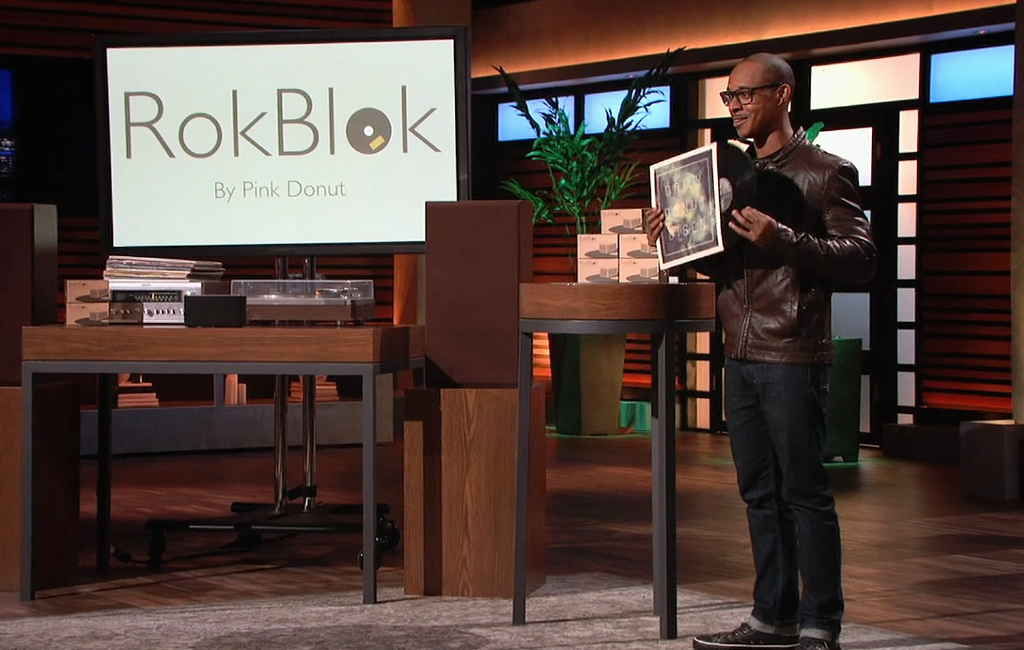 founder-of-rokblok-pitching-on-shark-tank