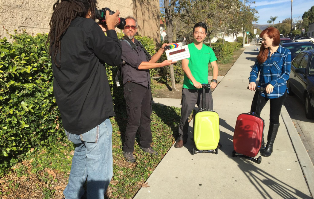 people-using-coolpeds-electric-briefcase-scooter