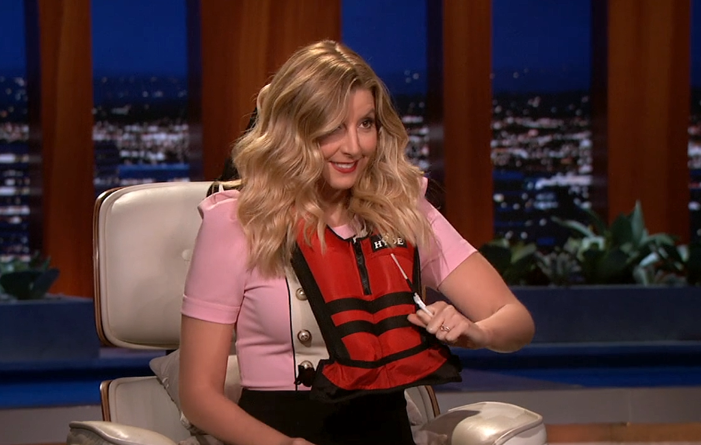 sara-blakely-wearing-the-wingman-life-jacket