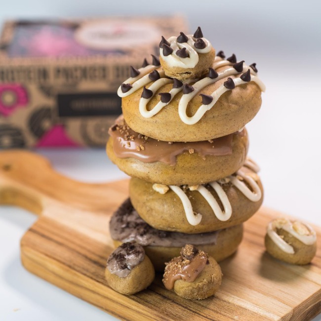 the-dough-bar-doughnut