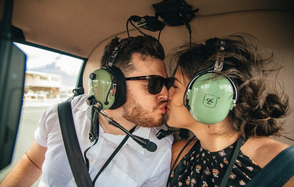 couple in helicopter