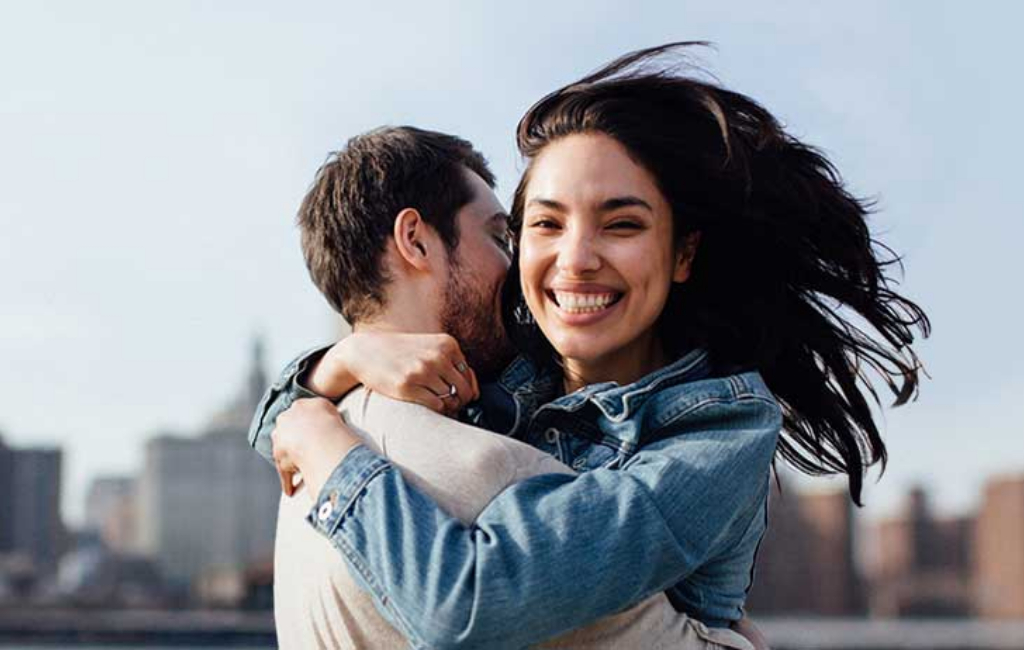 happy-smiling-couple