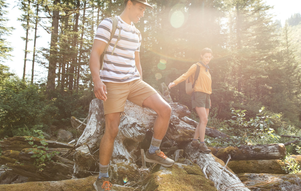 couple-hiking-forest