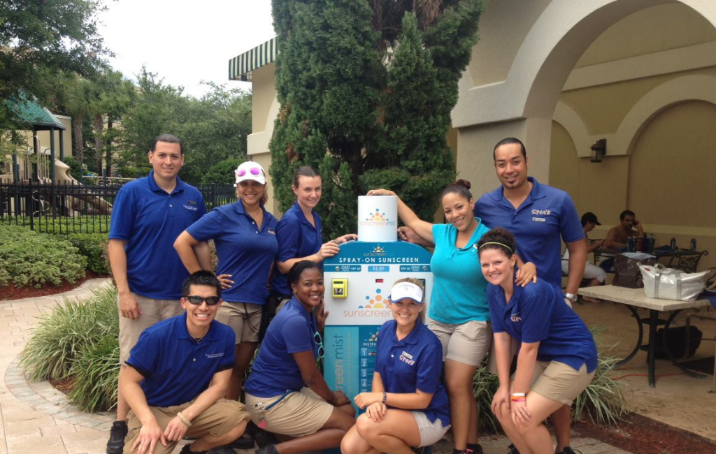 people with Sunscreen mist dispenser