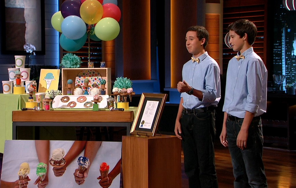 founders-of-drip-drop-pitching-on-shark-tank