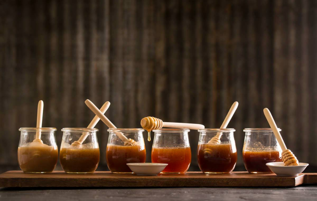 jars-with-honey