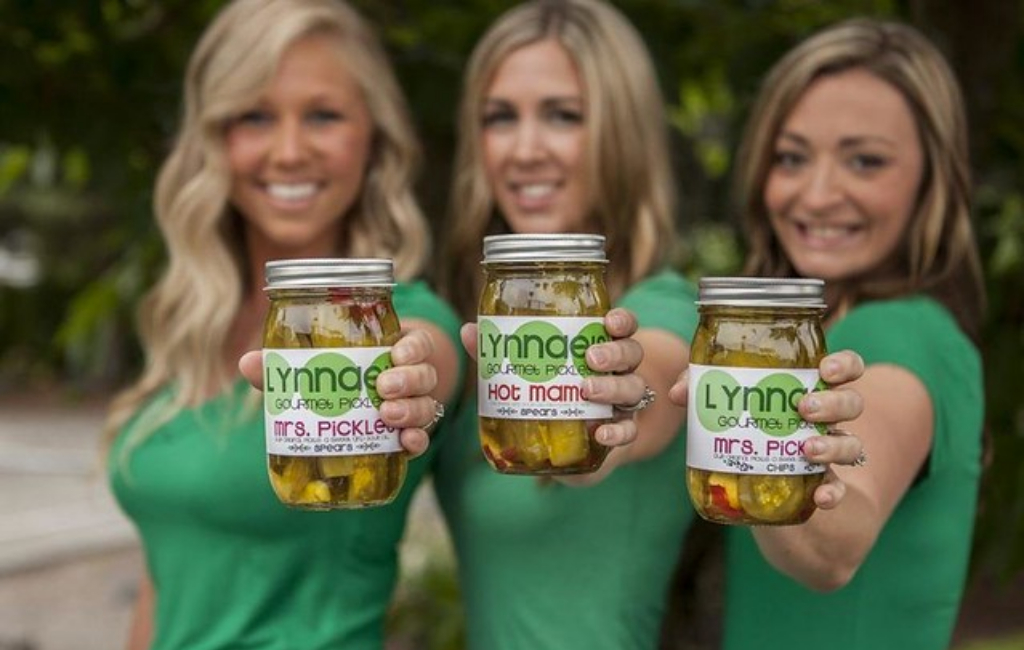 Lynnaes gourmet pickles