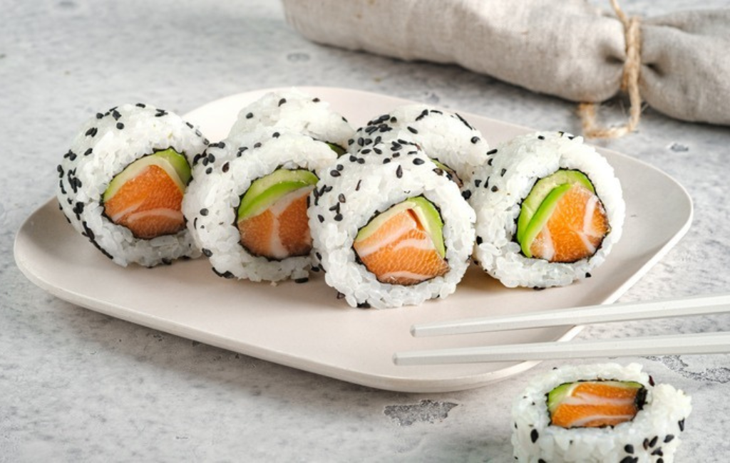 how-do-you-roll-sushi