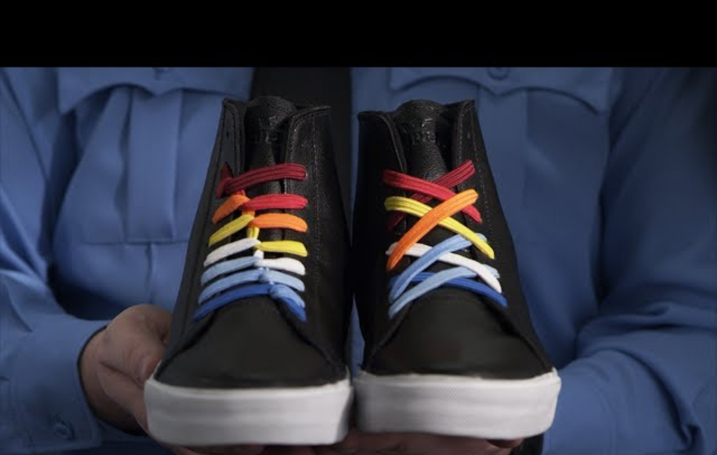 sneakers-with-u-laces