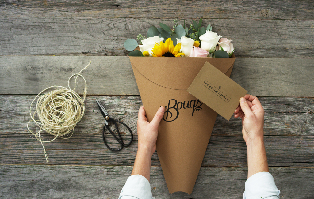 bouquet-with-a-note