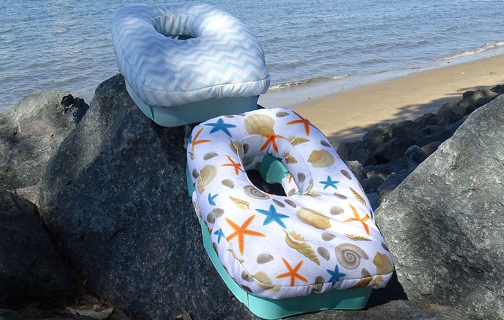 podillow-products-on-beach