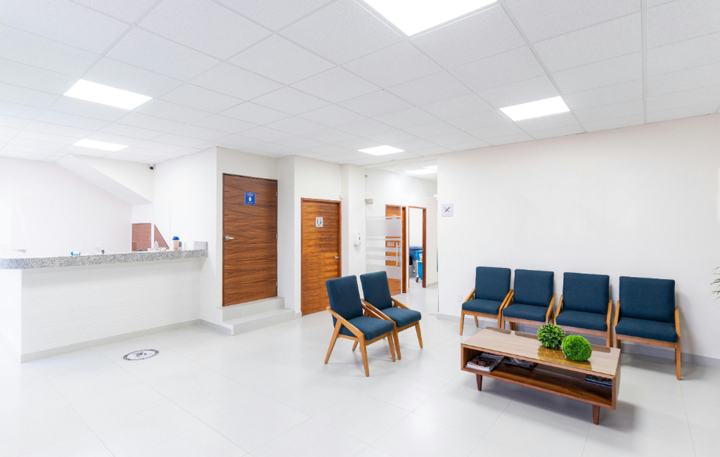 chairs-in-waiting-room