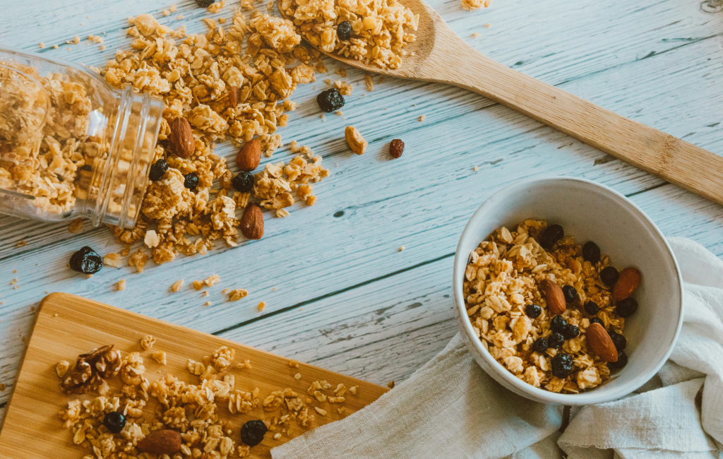 granola-nuts-and-dry-fruit