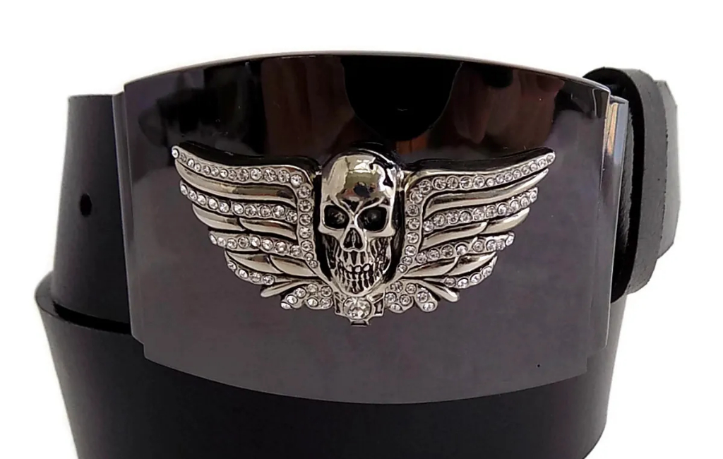 skull-diamons-buckle